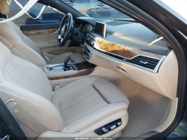 2019 BMW 740I WBA7E2C58KB217819 Photo 4