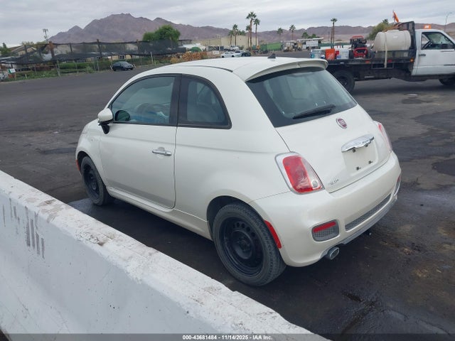 2015 FIAT 500 3C3CFFBR0FT757085 Photo 2