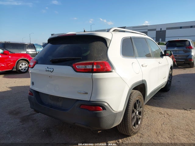 43681508 :رقم المزاد ، 1C4PJLCB8FW566620 vin ، 2015 Jeep Cherokee Latitude مزاد بيع