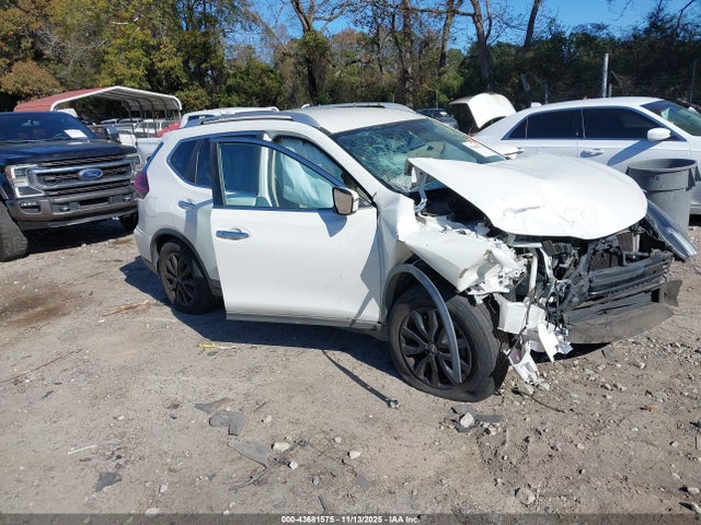 2018 KNMAT2MT6JP580486 zdjęcie główne
