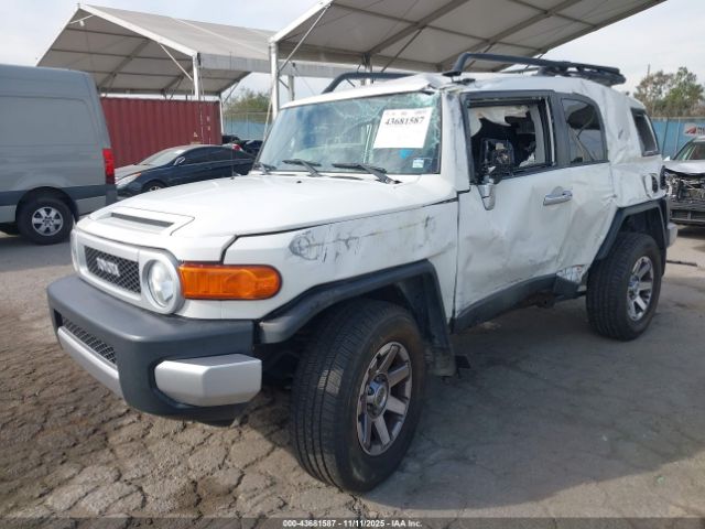 2014 TOYOTA FJ CRUISER JTEBU4BF4EK189751 Photo 1