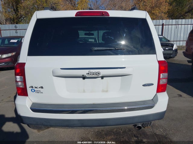 1C4NJRFB5GD789667 Jeep Patriot High Altitude Edition