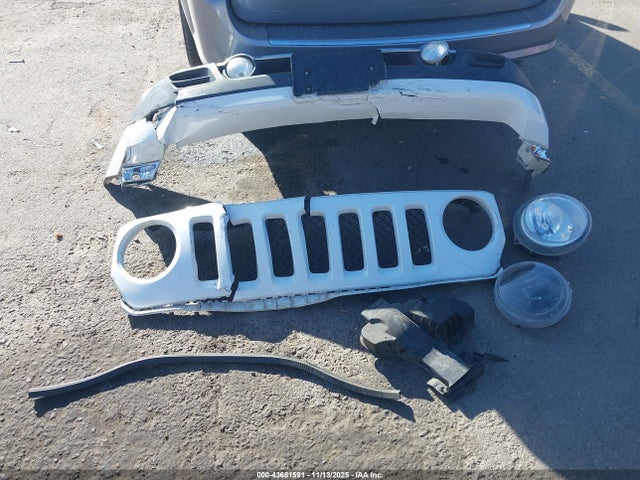 1C4NJRFB5GD789667 Jeep Patriot High Altitude Edition