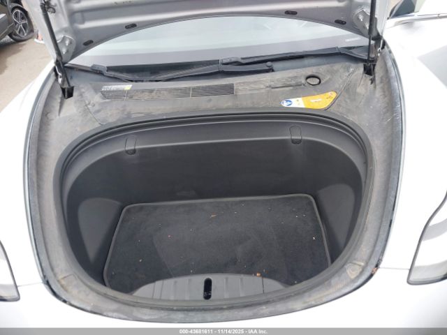 2018 TESLA MODEL 3 5YJ3E1EA6JF007897 Photo 9