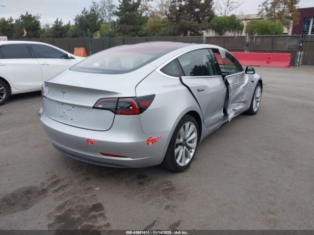 2018 TESLA MODEL 3 5YJ3E1EA6JF007897 Photo 3
