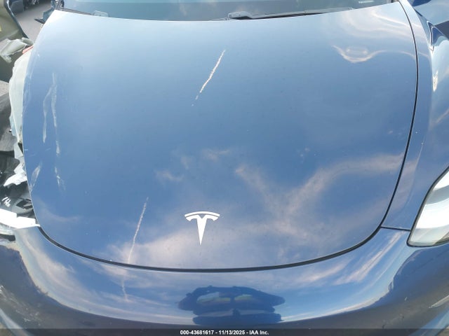 2018 TESLA MODEL 3 5YJ3E1EBXJF063690 Photo 9