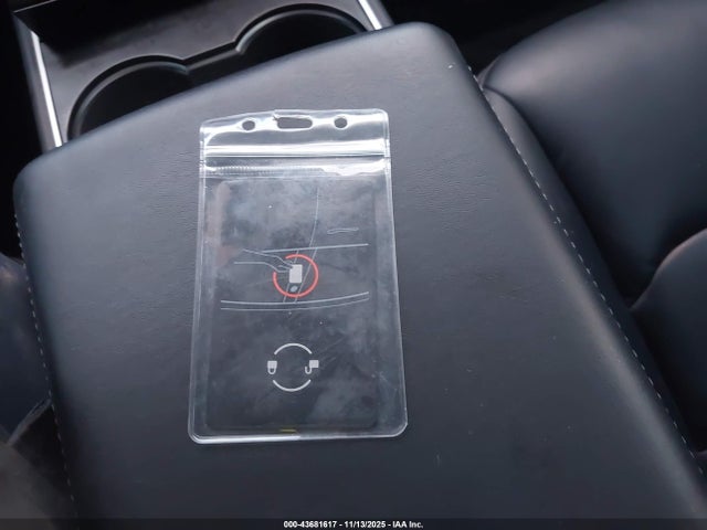 2018 TESLA MODEL 3 5YJ3E1EBXJF063690 Photo 10