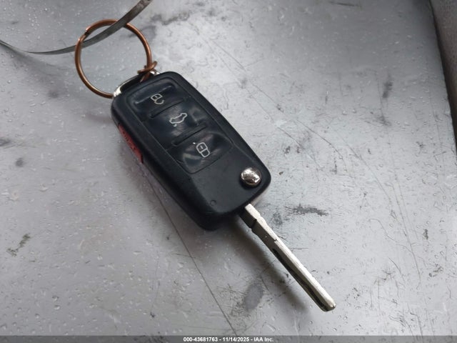 2015 VOLKSWAGEN TIGUAN WVGAV7AX8FW577984 Photo 10