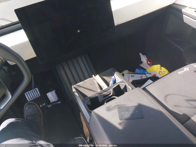 2024 TESLA CYBERTRUCK 7G2CEHED5RA003803 Photo 10