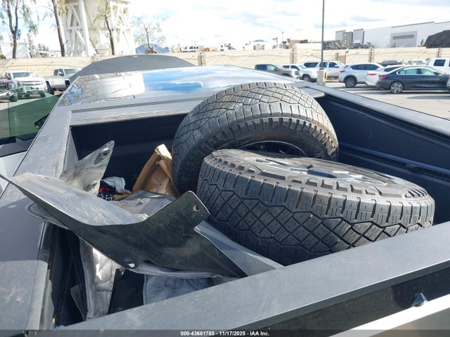 Tesla Cybertruck All-wheel Drive 2024 7G2CEHED5RA003803 Image 12