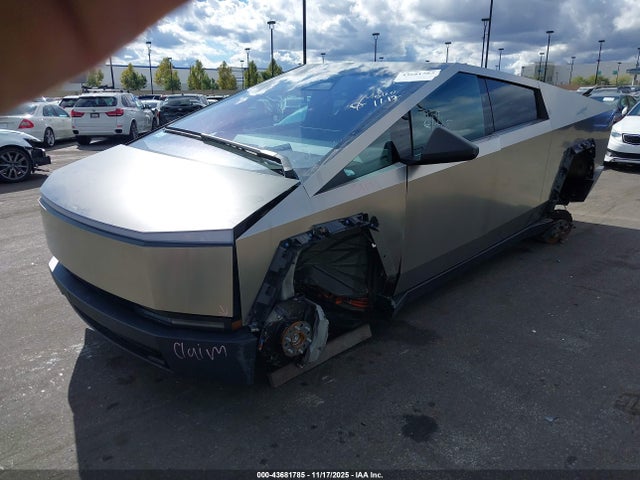 2024 TESLA CYBERTRUCK 7G2CEHED5RA003803 Photo 1