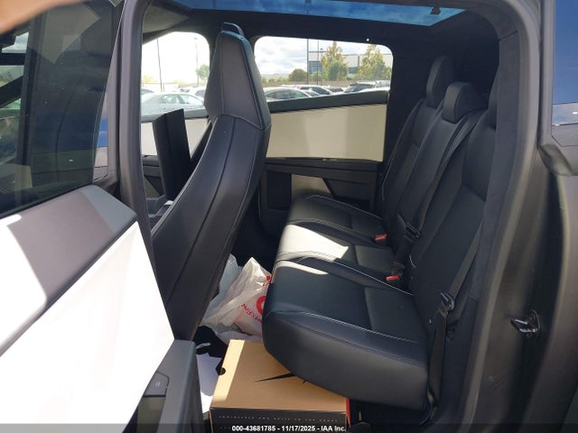 2024 TESLA CYBERTRUCK 7G2CEHED5RA003803 Photo 7