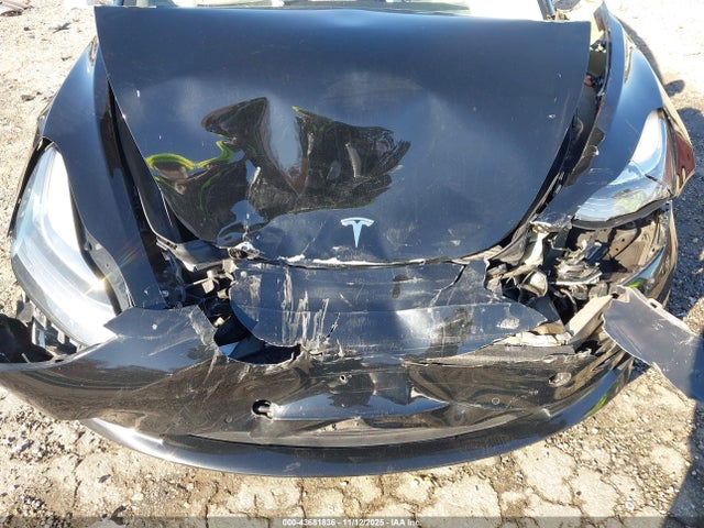 2018 TESLA MODEL 3 5YJ3E1EA0JF039518 Photo 9