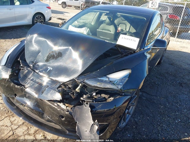 2018 TESLA MODEL 3 5YJ3E1EA0JF039518 Photo 5