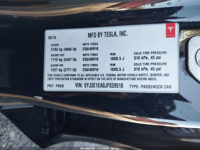 2018 TESLA MODEL 3 5YJ3E1EA0JF039518 Photo 8