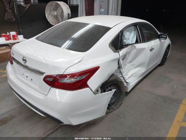 1N4AL3AP0JC264639 Nissan Altima 2.5 S