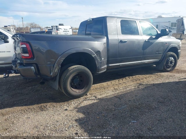 3C63RRMLXLG158770 RAM 3500 Laramie 4x4 6&#039;4 Box