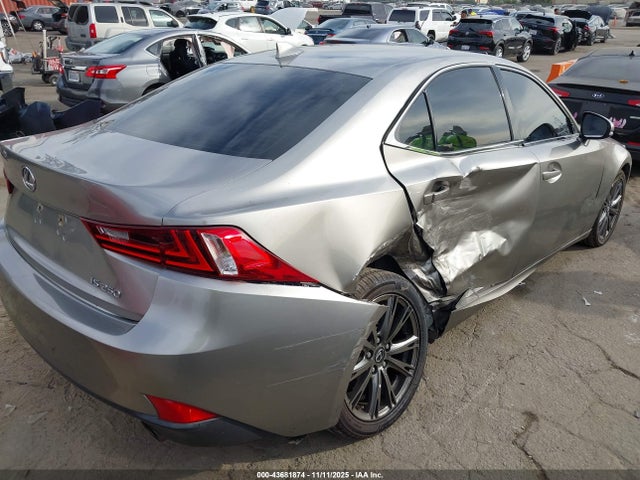 Lexus IS 250 2014 JTHBF1D29E5016456 Image 4