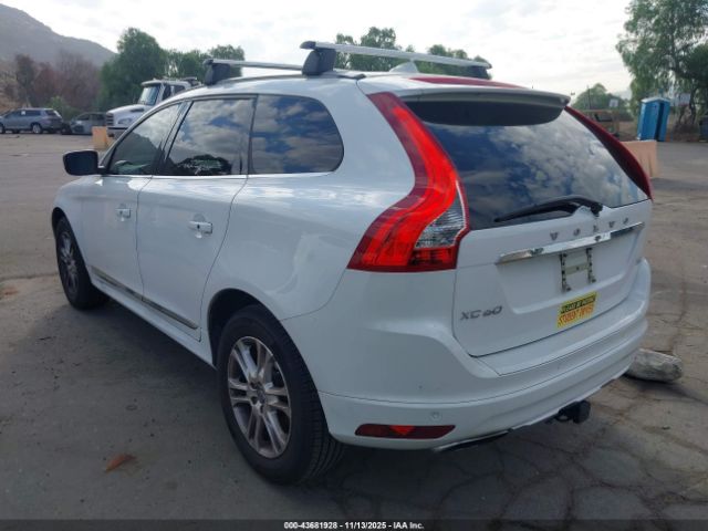 2015 VOLVO XC60 YV440MDCXF2616277 Photo 2