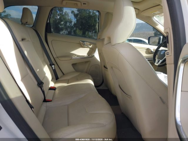2015 VOLVO XC60 YV440MDCXF2616277 Photo 7