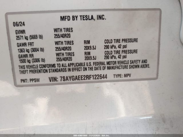 2024 TESLA MODEL Y 7SAYGAEE2RF122644 Photo 8
