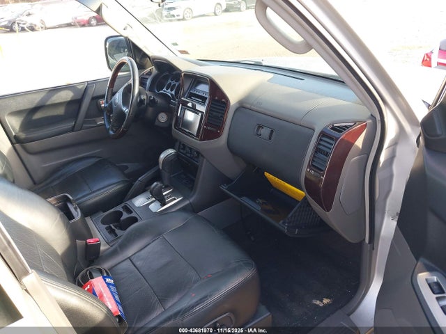 2003 MITSUBISHI MONTERO JA4NW61S83J039550 Photo 4