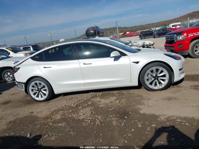 5YJ3E1EA9MF908234 Tesla Model 3 Standard Range Plus Rear-wheel Drive