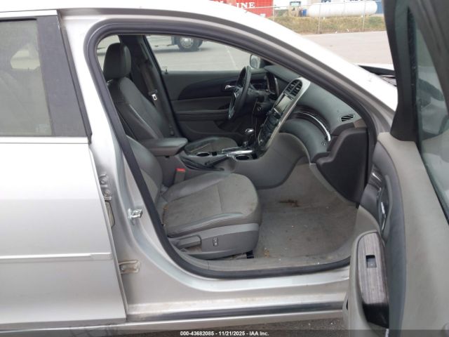 2015 CHEVROLET MALIBU 1G11C5SL7FF299095 Photo 4