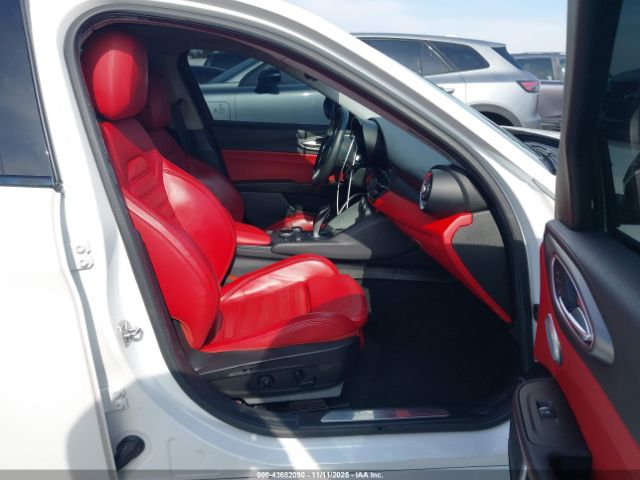 2018 ALFA ROMEO GIULIA ZARFAECNXJ7566533 Photo 4