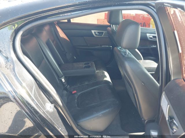 2013 JAGUAR XF SAJWA0ES8DPU02509 Photo 7