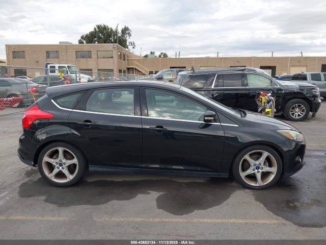 Ford Focus Titanium 2014 1FADP3N26EL294721 Image 13