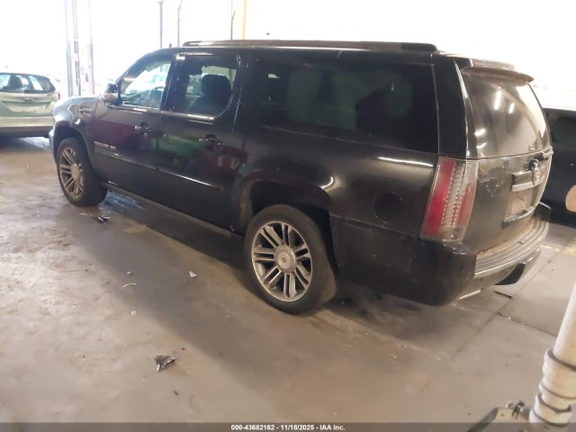 2013 CADILLAC ESCALADE ESV 1GYS4JEF6DR368159 Photo 2