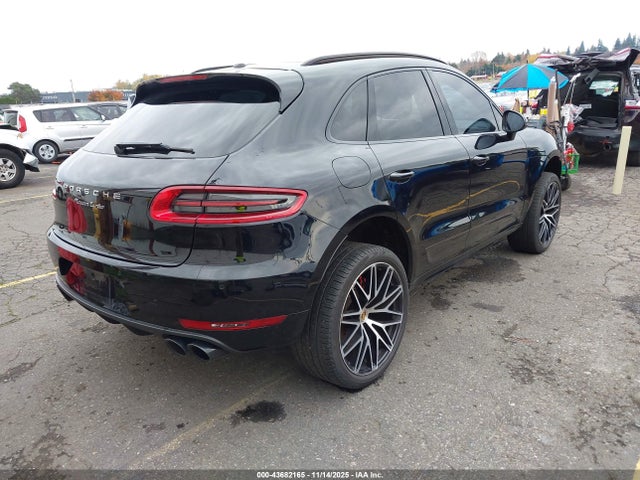 2016 PORSCHE MACAN WP1AF2A53GLB94135 Photo 3