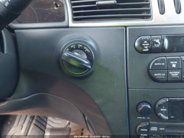 2005 CHRYSLER PACIFICA 2C4GM68485R577238 Photo 10