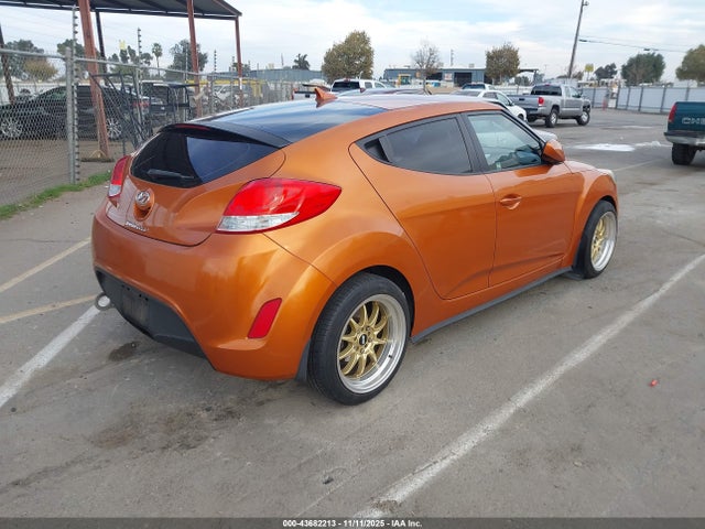 2013 Hyundai Veloster Base W/black მანქანა იყიდება აუქციონზე, vin: KMHTC6AD3DU133404, აუქციონის ნომერი: 43682213