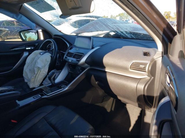 2018 MITSUBISHI ECLIPSE CROSS JA4AT5AA1JZ039395 Photo 4