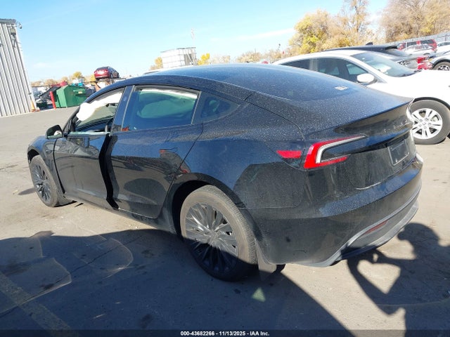2025 TESLA MODEL 3 5YJ3E1EB3SF889041 Photo 2