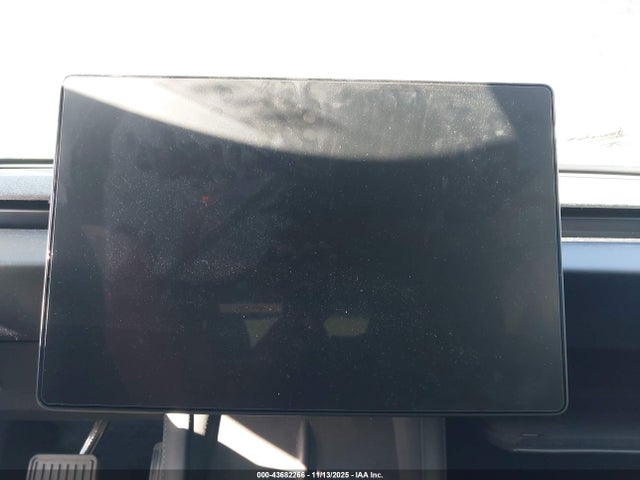 2025 TESLA MODEL 3 5YJ3E1EB3SF889041 Photo 6