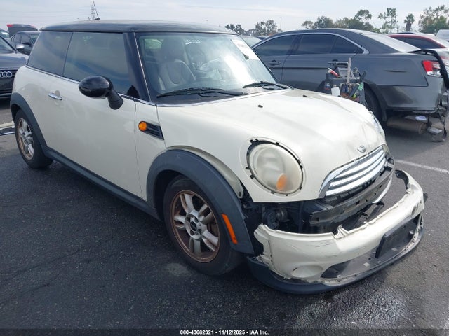 2012 MINI COOPER WMWSU3C56CT260800 Photo 0
