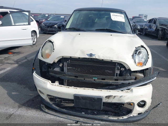 2012 MINI COOPER WMWSU3C56CT260800 Photo 5