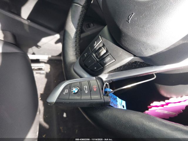 2019 BMW X1 WBXHT3C52K3H35489 Photo 10