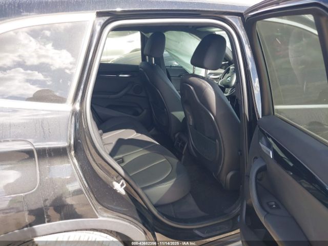 2019 BMW X1 WBXHT3C52K3H35489 Photo 7