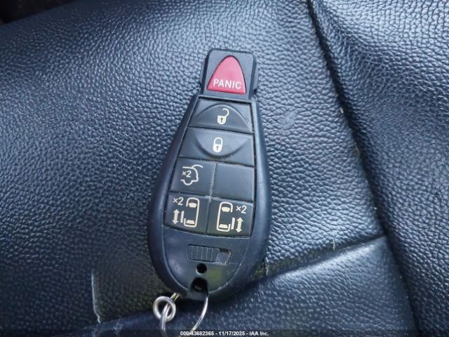 2014 CHRYSLER TOWN & COUNTRY 2C4RC1BG0ER126774 Photo 10