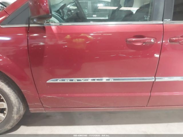 2014 CHRYSLER TOWN & COUNTRY 2C4RC1BG0ER126774 Photo 5