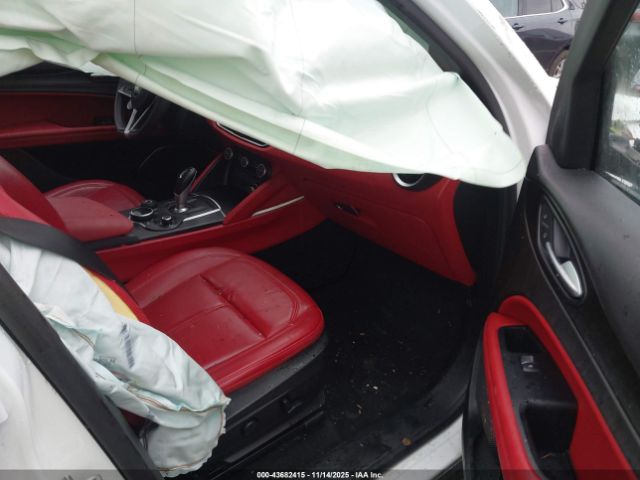 2019 ALFA ROMEO STELVIO ZASPAJAN7K7C42328 Photo 4