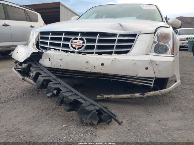 2011 CADILLAC DTS 1G6KD5E60BU147831 Photo 5