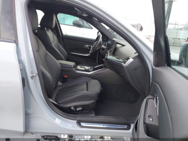 2023 BMW 330I 3MW69FF08P8D04281 Photo 4