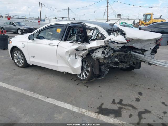 2017 FORD FUSION ENERGI 3FA6P0PU5HR242038 Photo 2