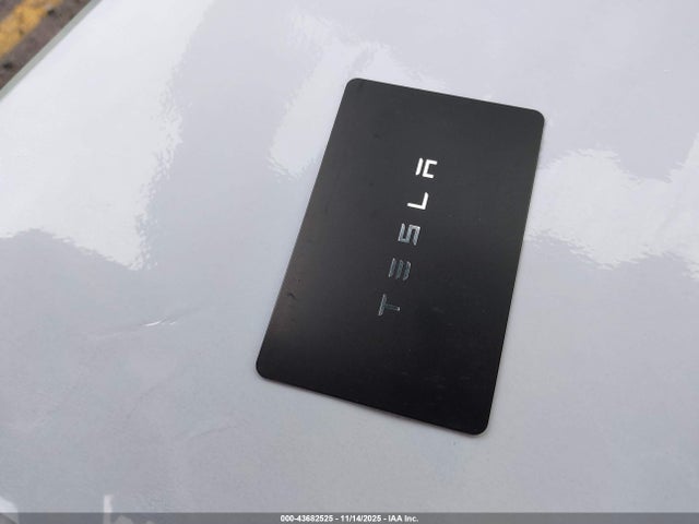 2026 TESLA MODEL Y 7SAYGDEE9TF349208 Photo 10