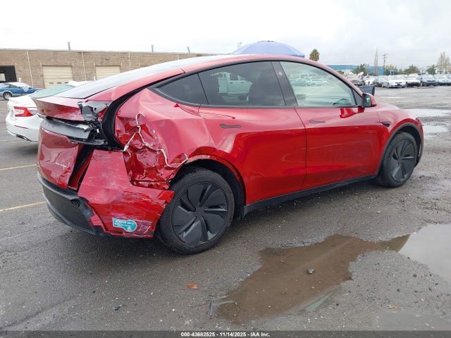 2026 TESLA MODEL Y 7SAYGDEE9TF349208 Photo 3